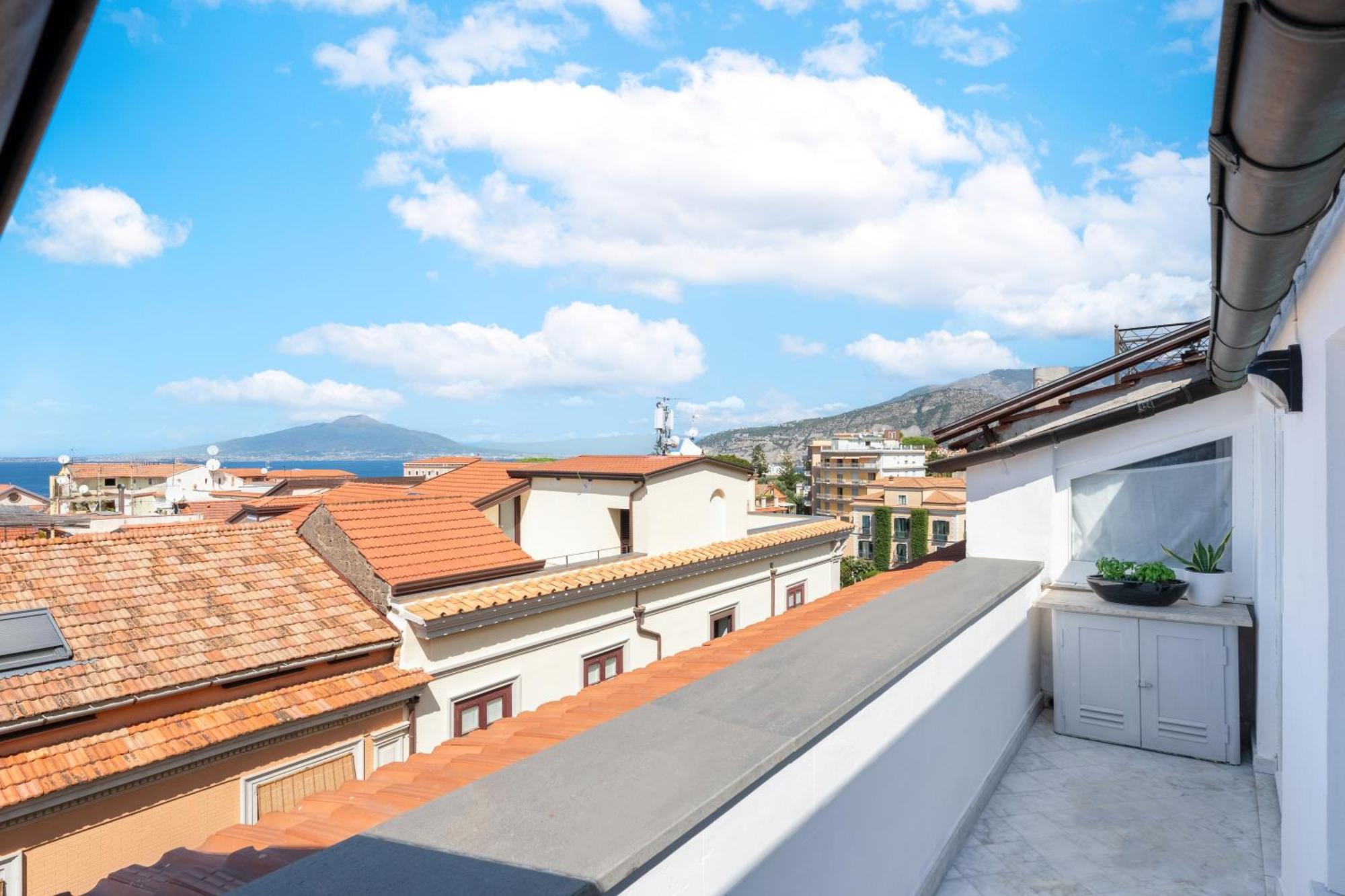 Villa The Roof à Sorrente Extérieur photo